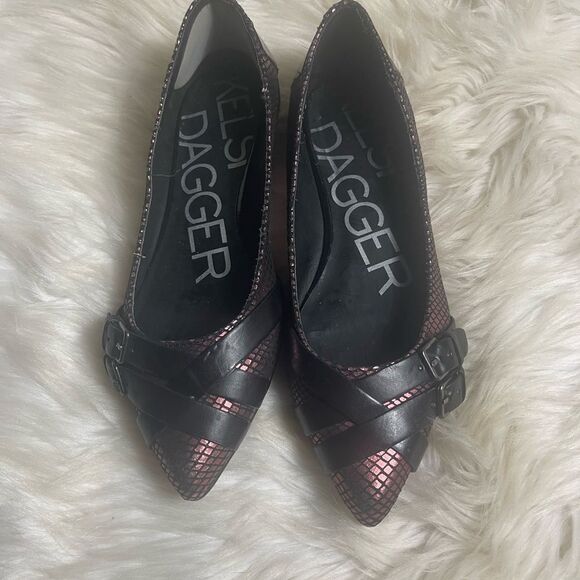 Kelsi Dagger Leather Rose gol metallic slip on flats black straps accents SZ7.5 - Picture 1 of 10
